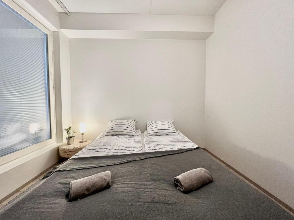 Easy Stay Rooms & Apartments Near Airport Vantaa Extérieur photo