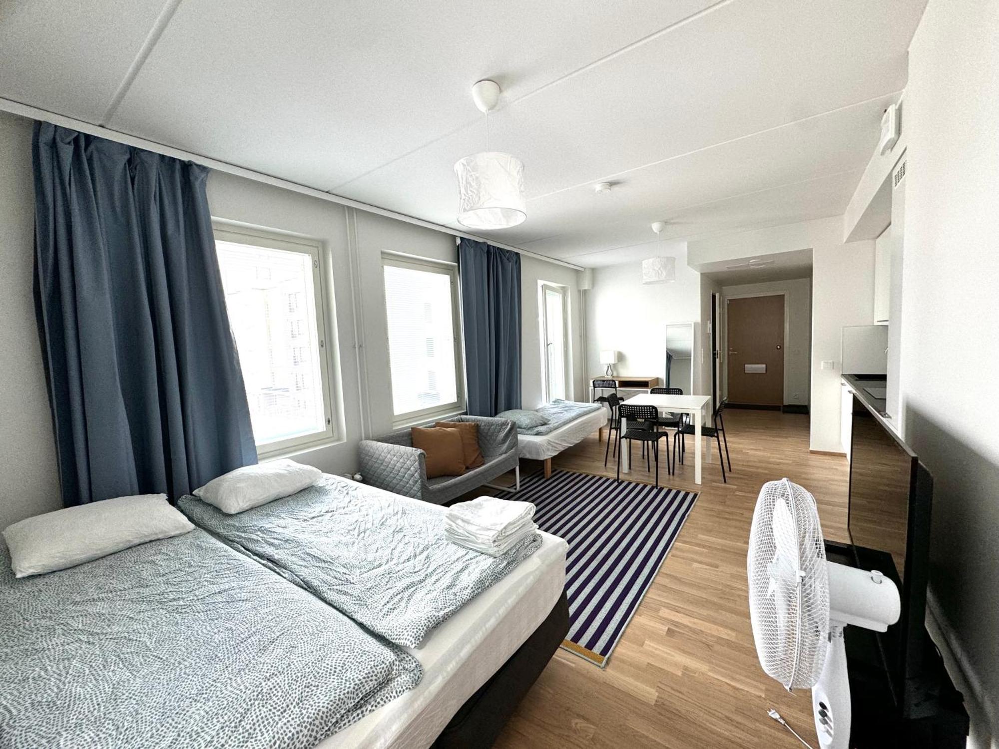 Easy Stay Rooms & Apartments Near Airport Vantaa Extérieur photo