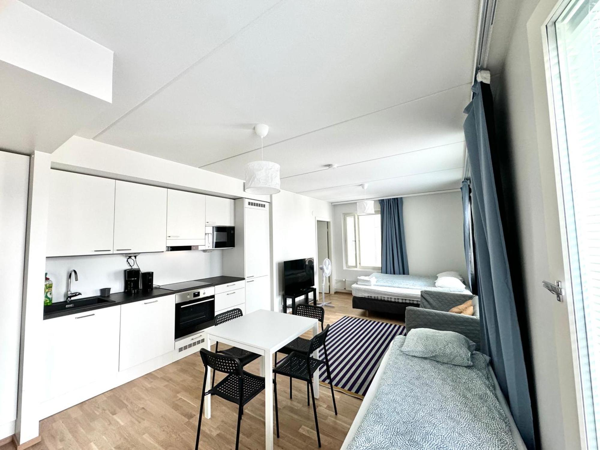 Easy Stay Rooms & Apartments Near Airport Vantaa Extérieur photo
