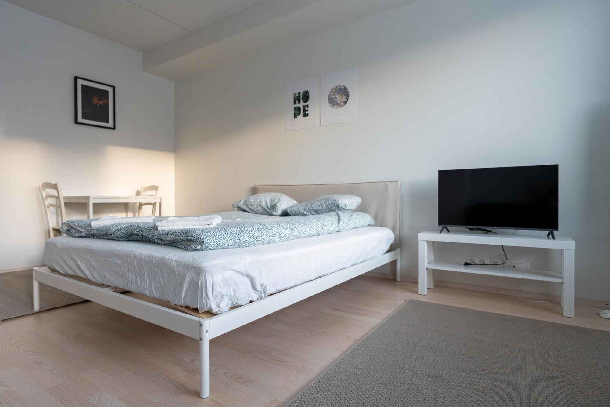 Easy Stay Rooms & Apartments Near Airport Vantaa Extérieur photo
