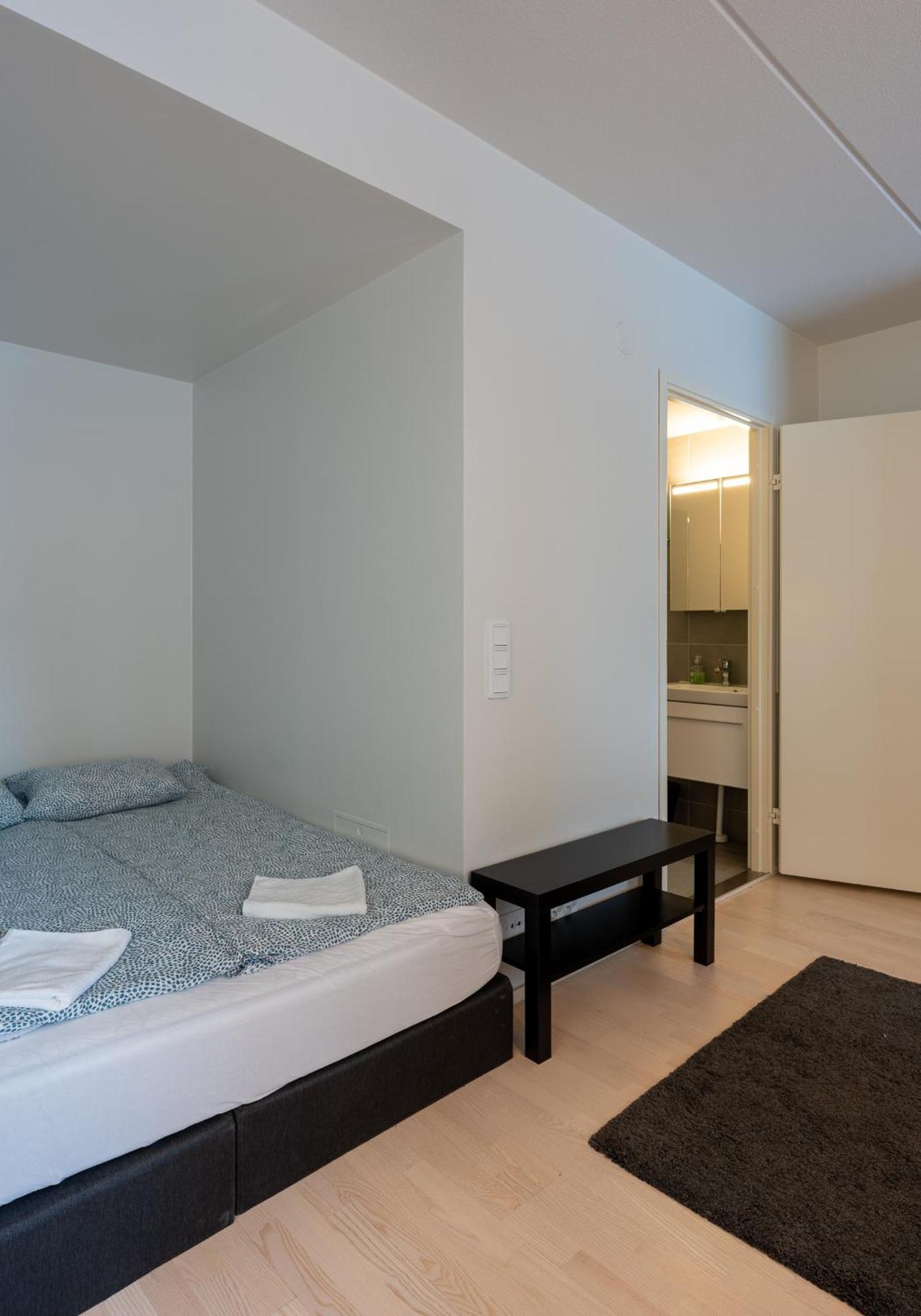 Easy Stay Rooms & Apartments Near Airport Vantaa Extérieur photo